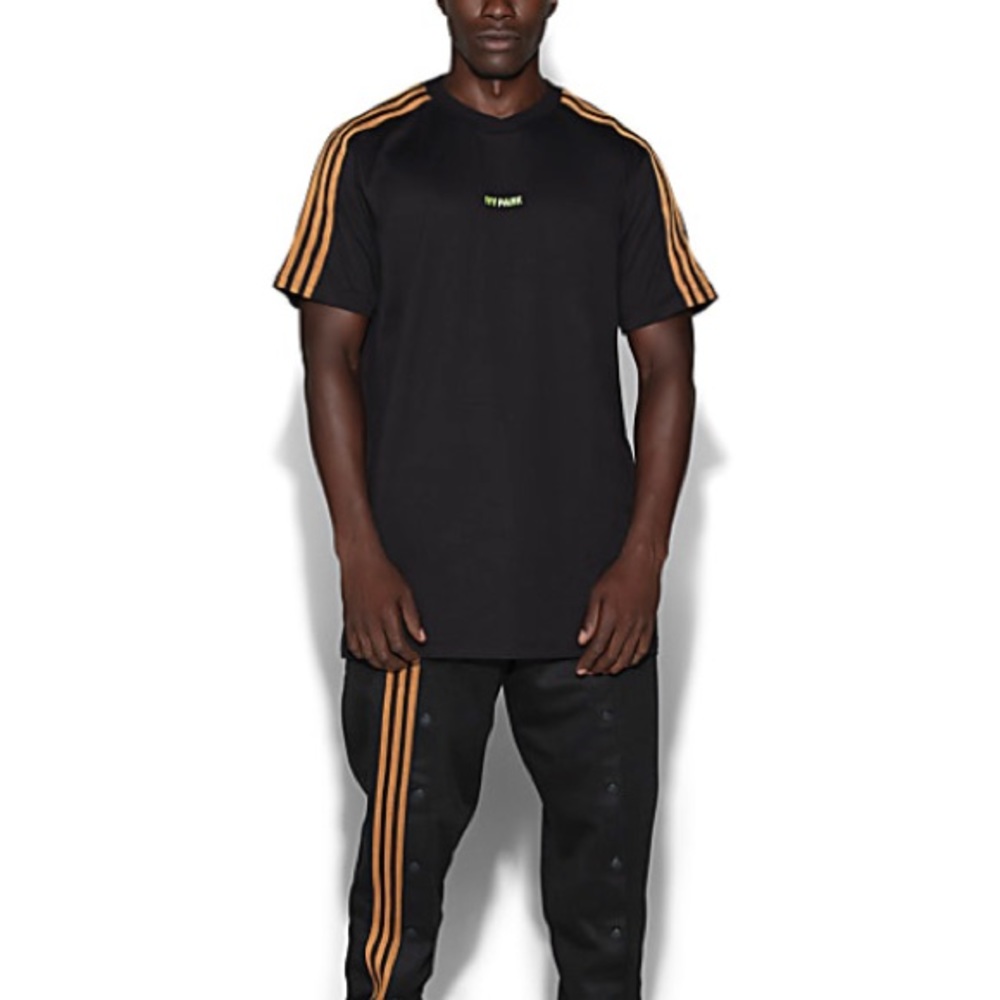Adidas x Ivy Park -Short sleeve 3 Stripes Tee